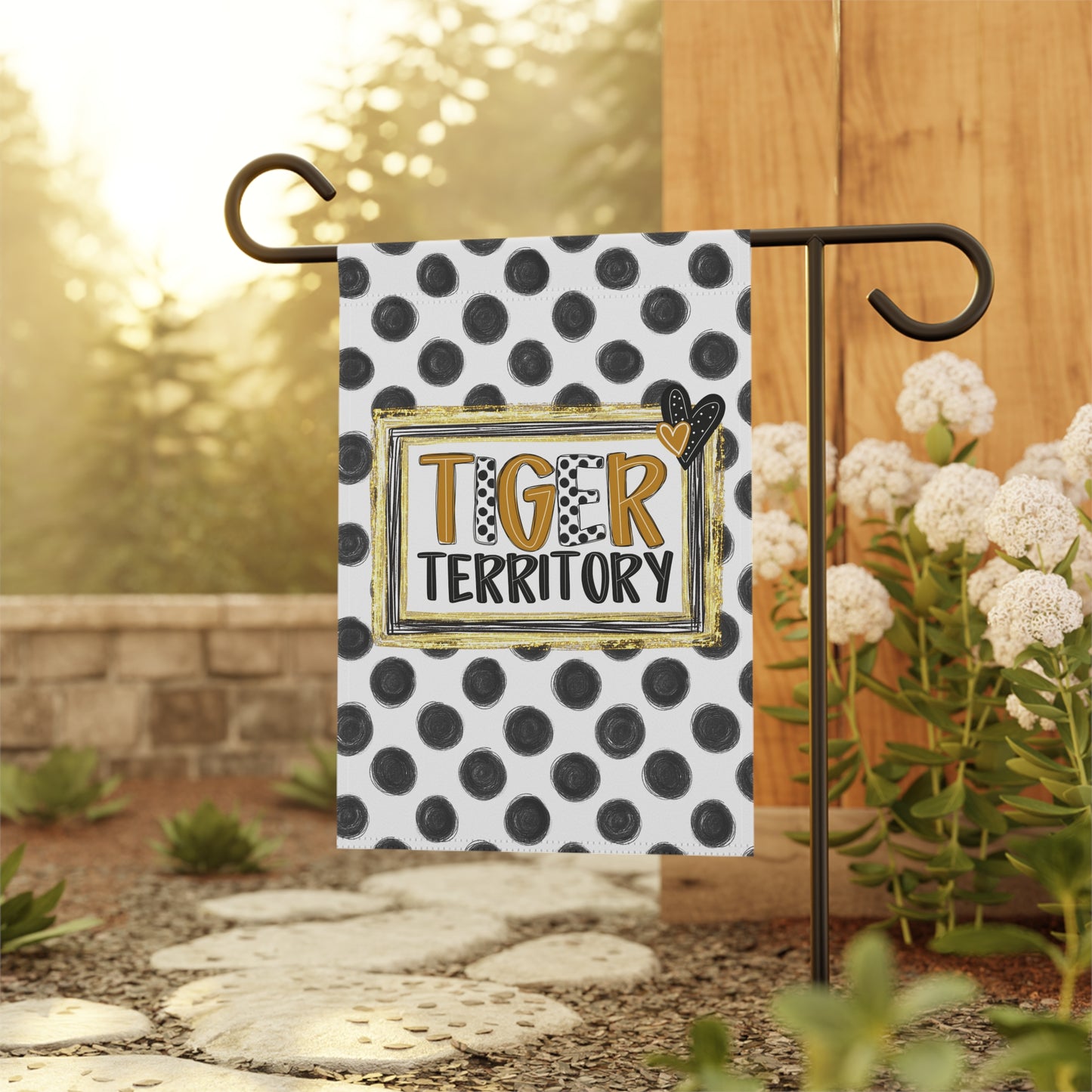 Tiger Territory Garden Flag – Polka Dot Welcome Banner for Porch & Yard